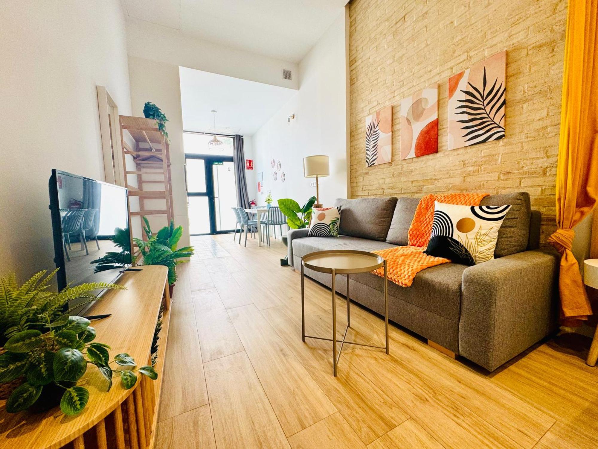 Beautiful Flat Next The Apartment Valencia